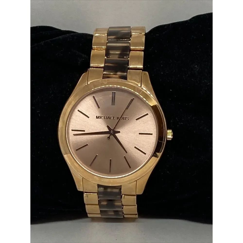 Michael Kors Runway MK4301 Women Stainless Steel Analog Dial Quartz Watch JK396